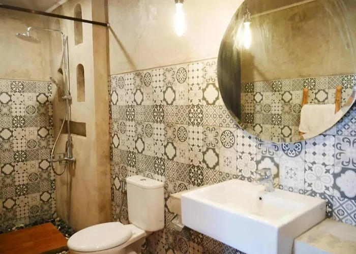 Villa Sweet Villa, Private